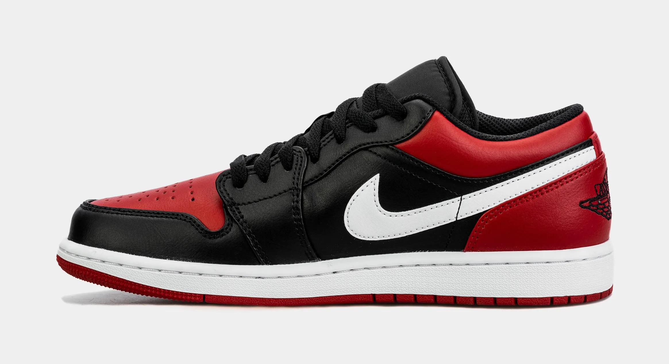 Air Jordan 1 Retro Low Alternate Bred Toe Mens Lifestyle Shoes (Black/Red)