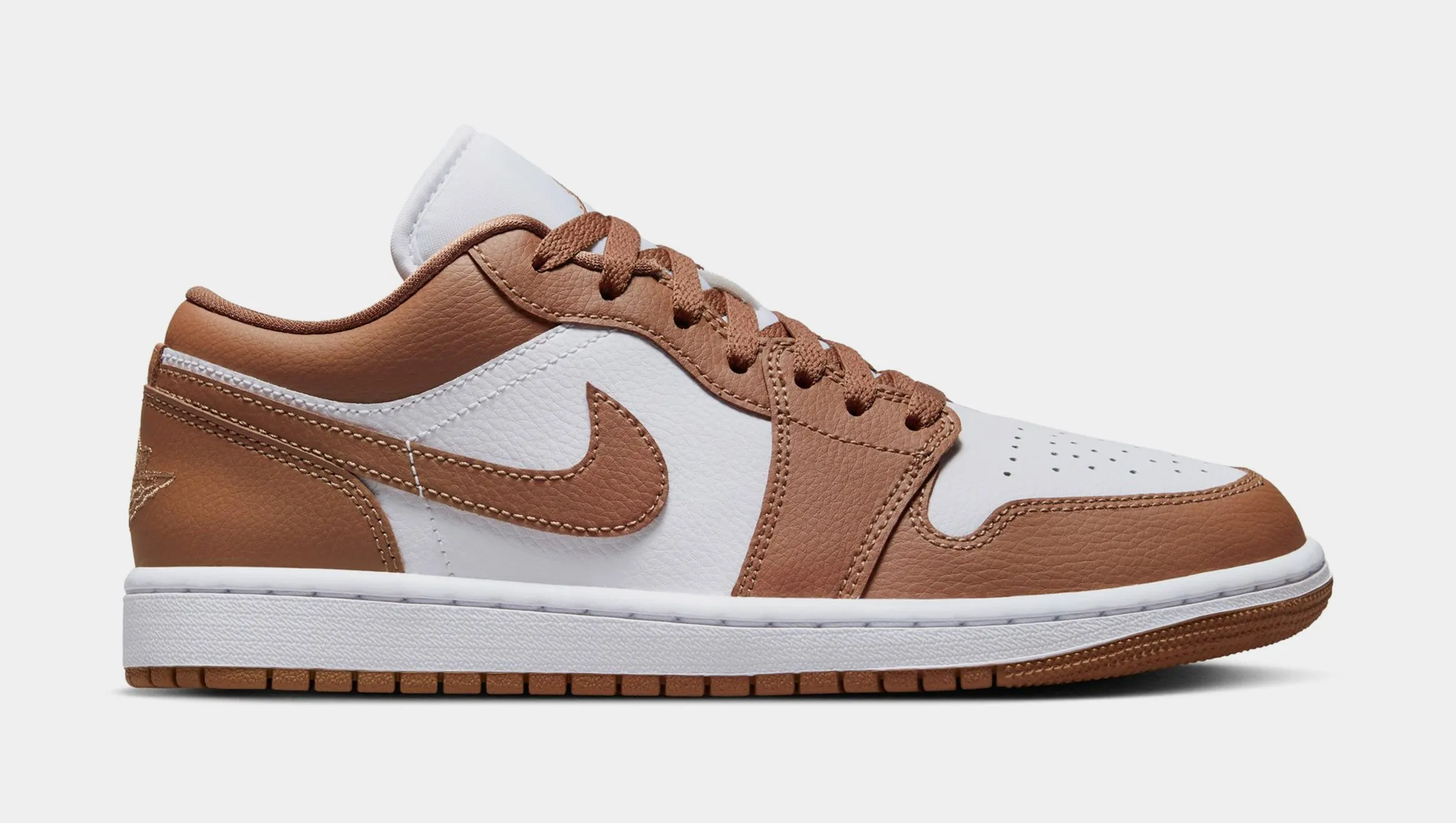 Air Jordan 1 Retro Low Archaeo Brown Womens Lifestyle Shoes (Archaeo Brown/White)