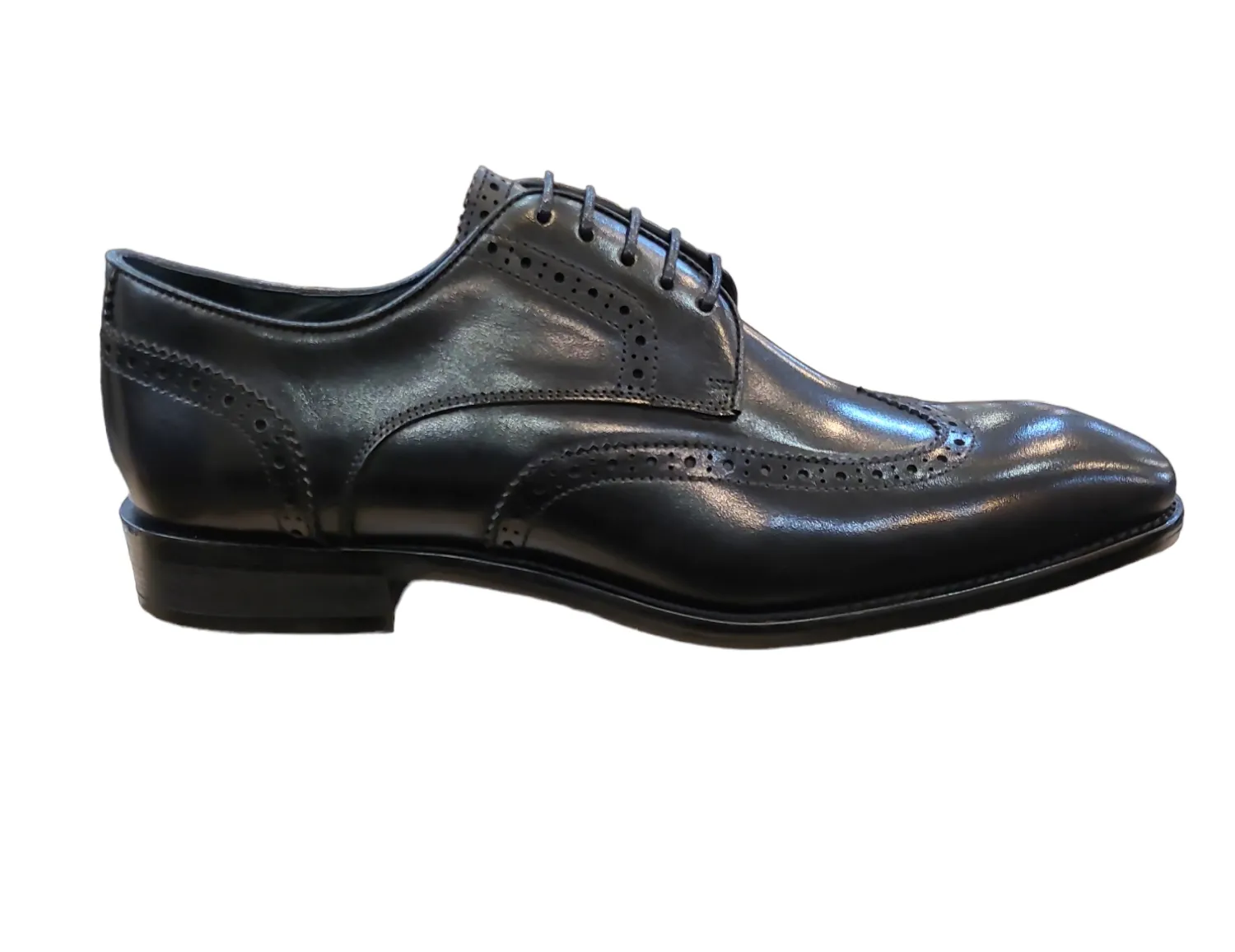 Carrucci Wingtip Lace Up Shoes