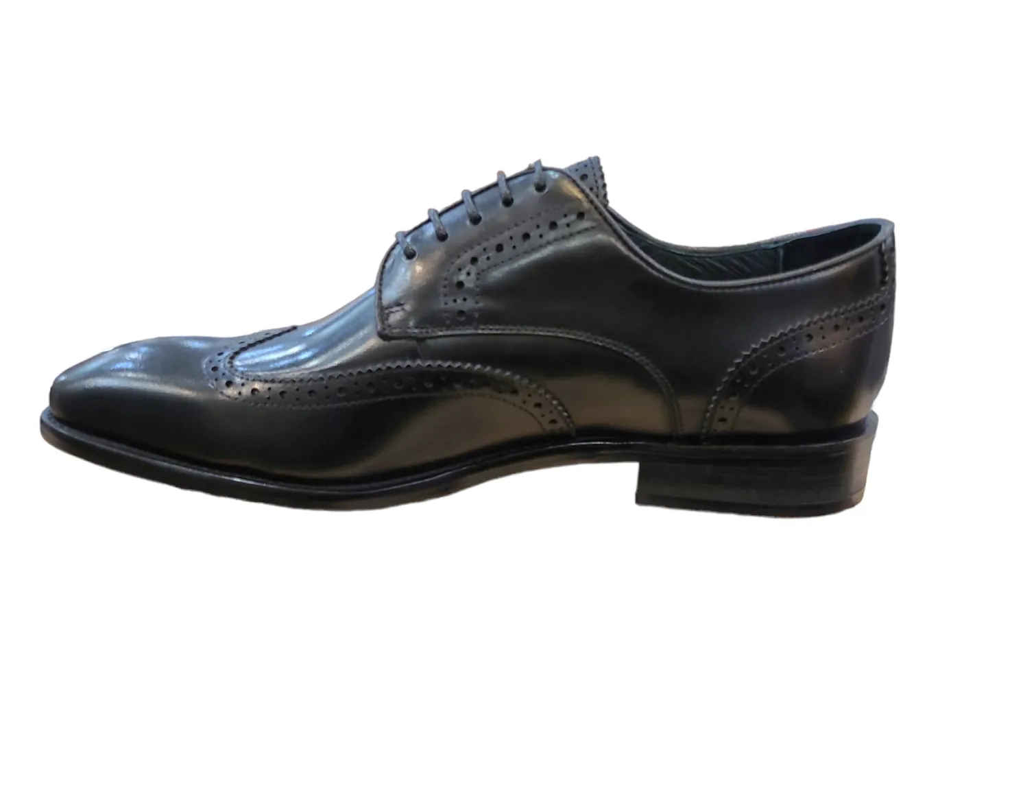 Carrucci Wingtip Lace Up Shoes