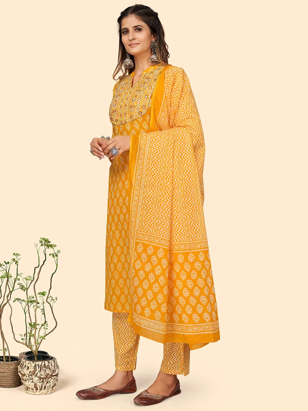 Women'S Embroidered Straight Cotton Yellow Stitched Kurta Pant With Dupatta