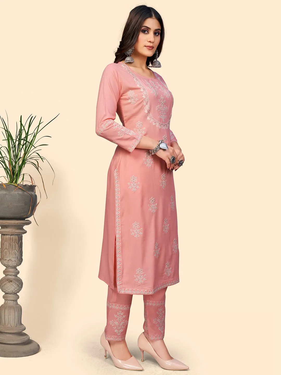 Women'S Embroidered Straight Rayon Light Pink Stitched Kurta Pant With Dupatta