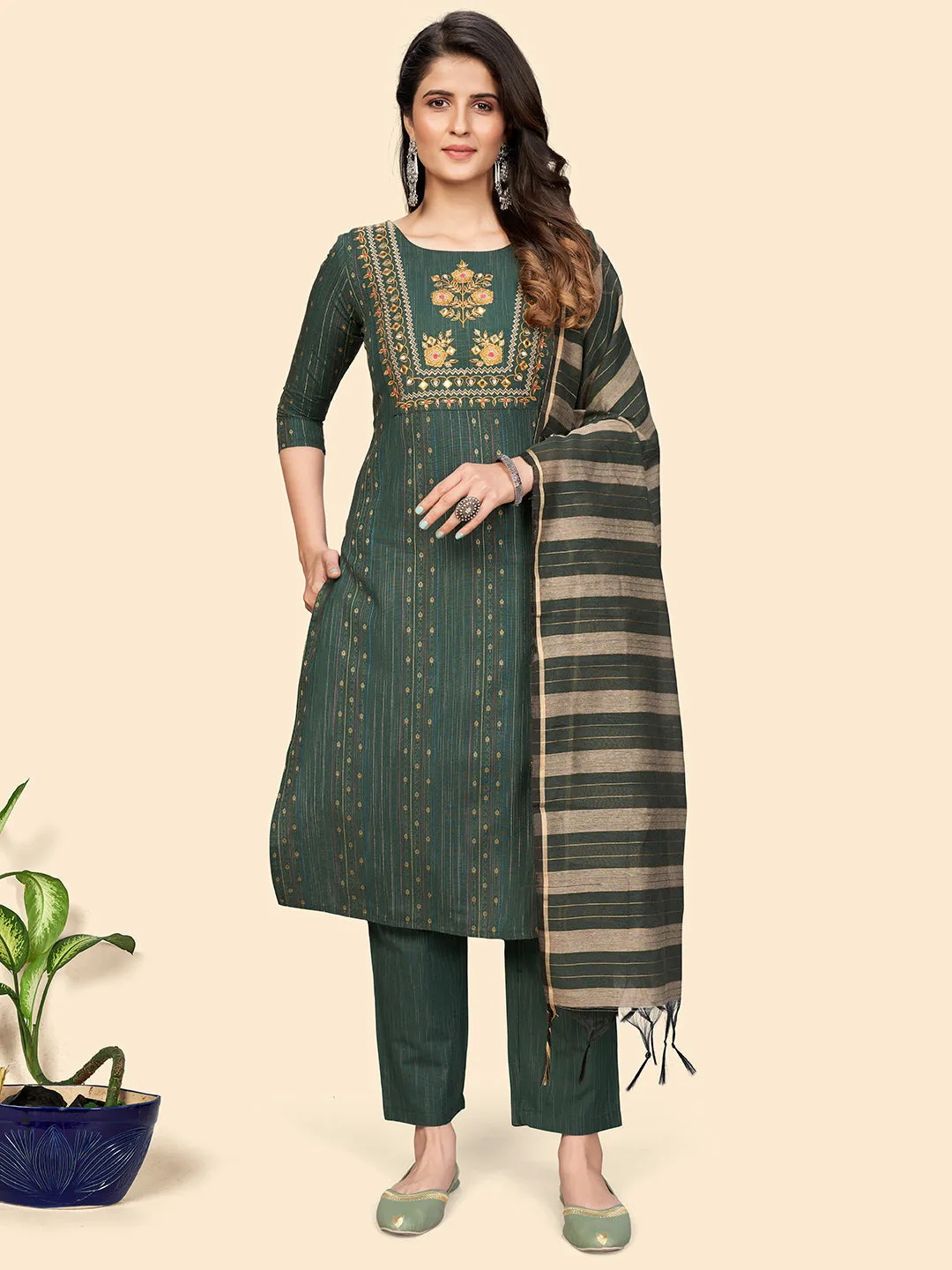 Women'S Print & Embroidered Straight Cotton See Green Stitched Kurta Pant With Dupatta