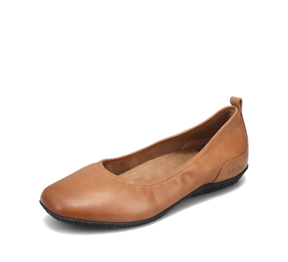 Women's Taos Chit Chat Color: Caramel